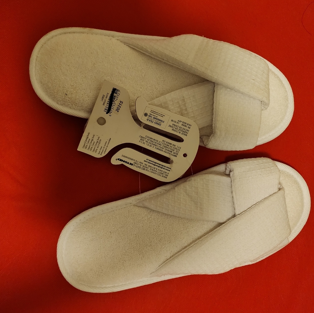 Bathroom/lounge slippers